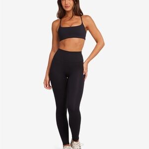 CSB- Serenity Scrunch Legging | Black M